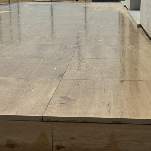 0594E36A-42B6-4725-B6DE-CD3A47DA105C_1_105_c