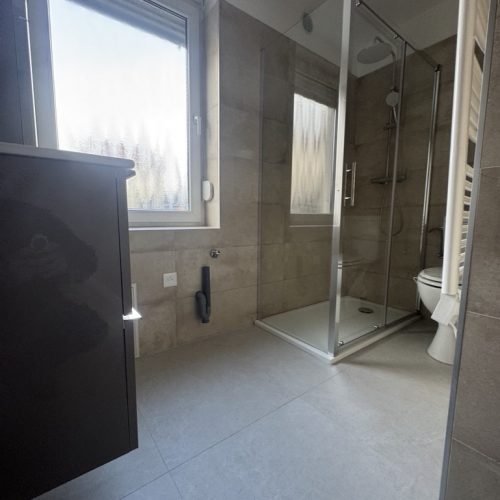 1BCF70A1-0F39-4FA8-A50F-98534D2DCF89_1_105_c