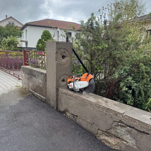 2E3C4FA8-C198-4EEA-A169-31C1FF5F4402