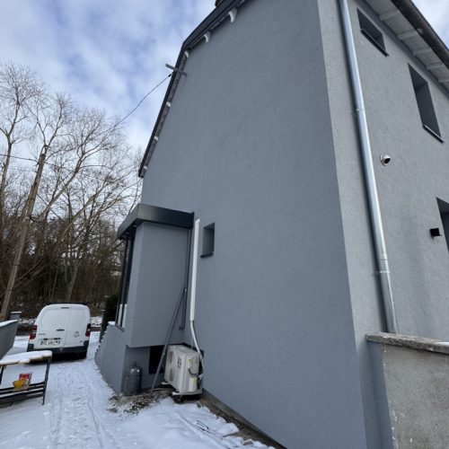 34C621EB-F7E3-457E-B23A-796F10558965_1_105_c