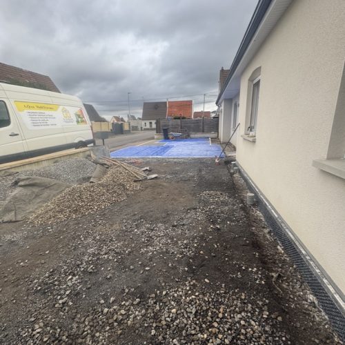 68AE43AB-E7BF-4869-BCAD-5931B15AE31B_1_105_c