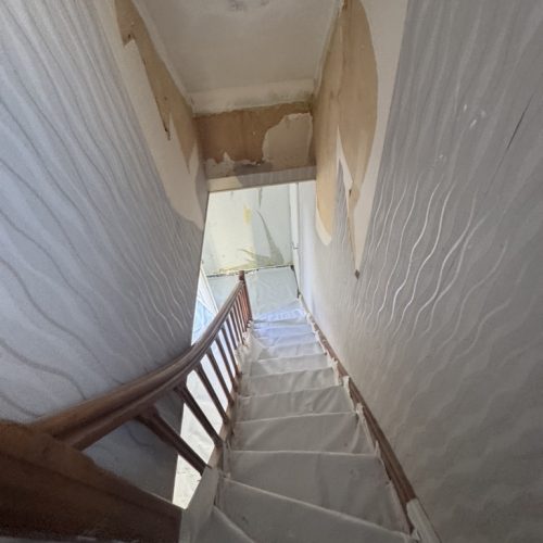 7903C8BE-CC01-44E8-9DFD-E76CEF28EBCB_1_105_c