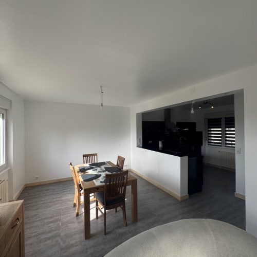 86AAB118-07BA-4AD5-A905-D8976C6881B6_1_105_c