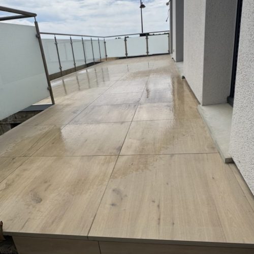 A7BBC008-A517-471C-A52F-69B5E8EF98D7_1_105_c