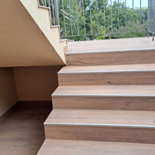 D78E2FB7-9BBB-4BCE-BB18-59E76CC2E3DD_1_105_c