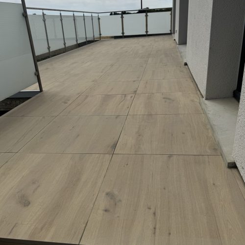 F43375B9-8727-4E2D-B599-8A6616914703