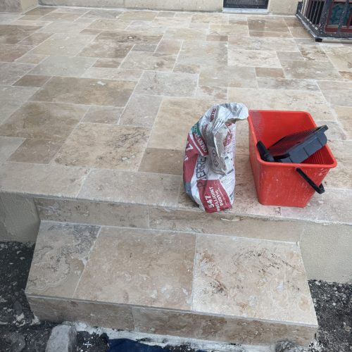 F482C868-3C65-49E6-8249-DA25B9DA6EAB