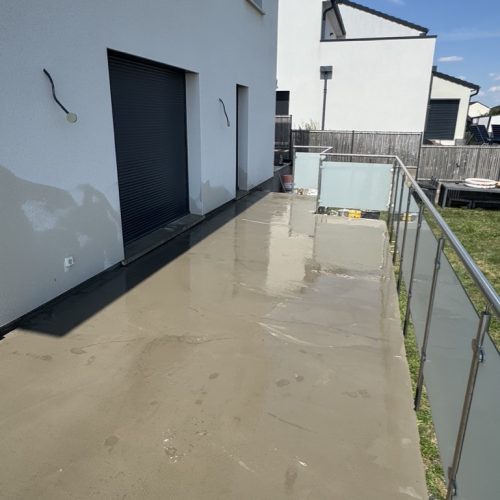 F6EB3929-B602-463D-9C86-9B2F37AE5954_1_105_c